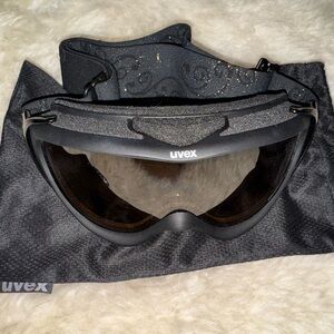 NWOT UVEX Black Orange Lens Athletic LGL Ski Snowboarding Winter Goggles